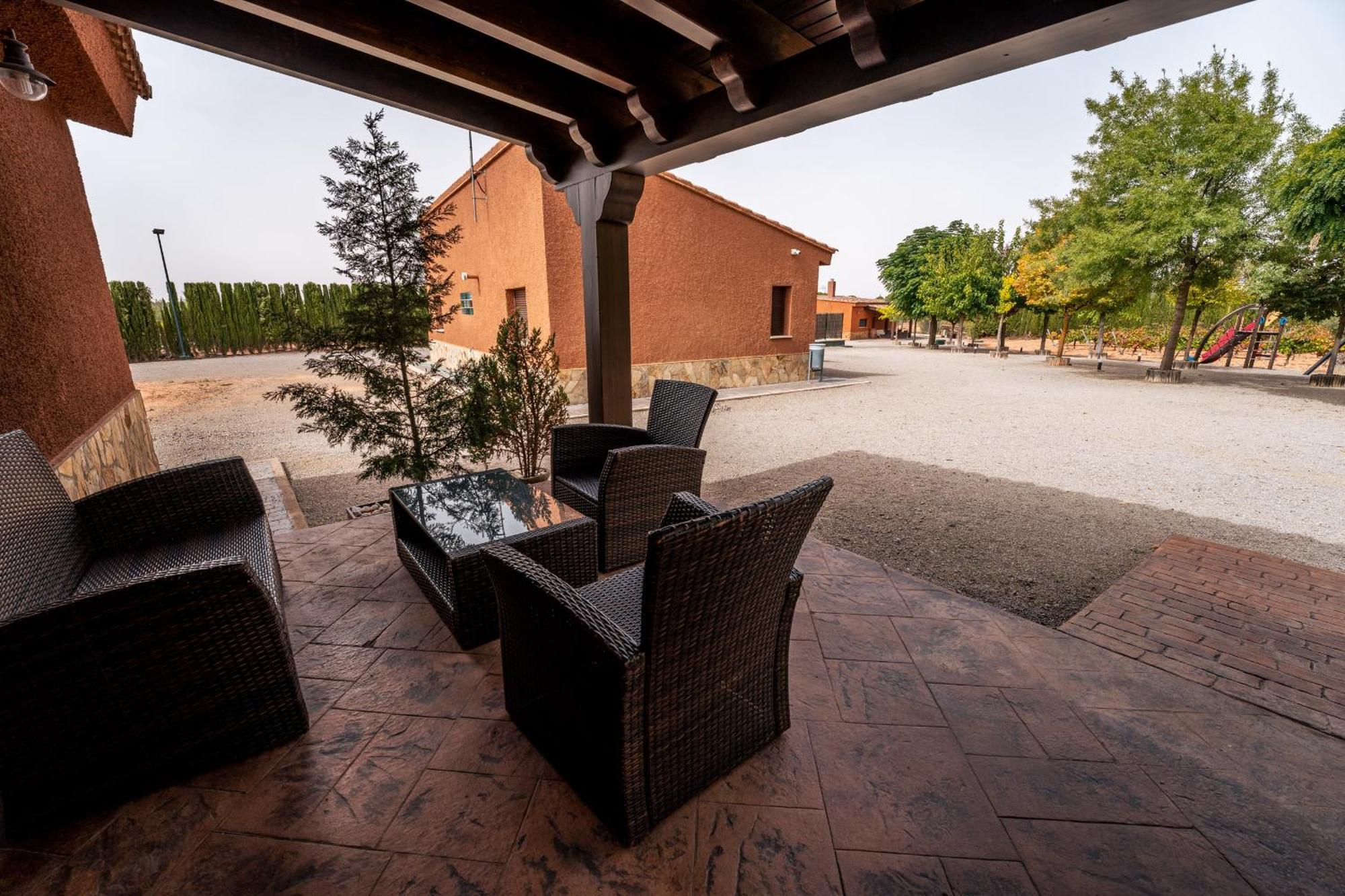 Bodega Andres Iniesta Con Visita Y Cata Villa Fuentealbilla Kamer foto
